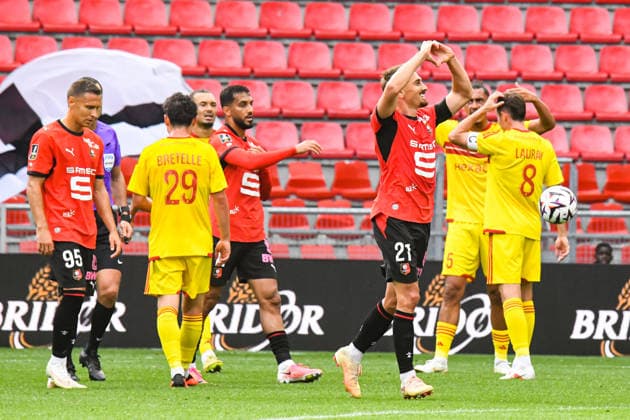 FOOTBALL : Stade Rennais vs Le Mans FC - Ligue 1 - JournÃ e 2 - 30 08 2026 Joie des joueurs du Stade Rennais aprÃ s le but de Valentin Rongier (Stade Rennais) RennesFrance  Copyright: xBaptistexAutissierx