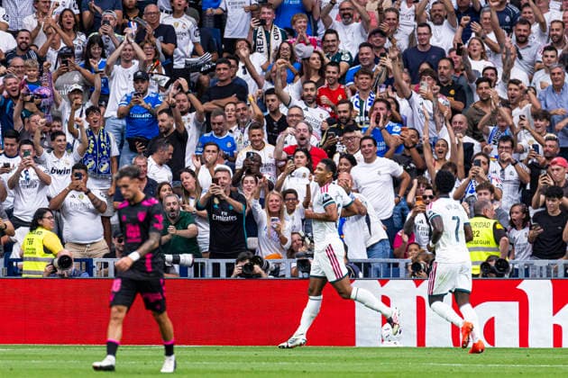 ESP Real Madrid CF vs. Málaga CF La Liga EA Sports Jode Bellingham of Real Madrid celebrates his goal during the La Liga EA Sports match between Real Madrid and Málaga CF at Estadio Santiago Bernabéu on August 30, 2026, in Madrid, Spain Madrid Madrid Spain Soccer Copyright: xAlejandroxMatiasx