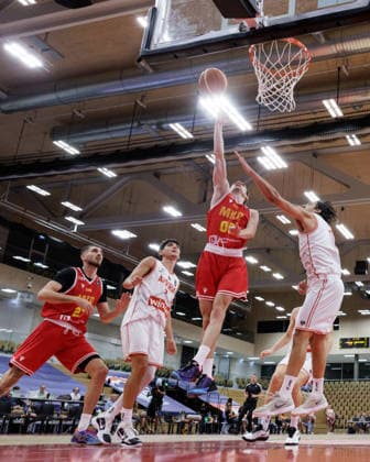 BASKETBALL - FIBA EuroBasket, quali, AUT vs MKD VIENNA,AUSTRIA,30.AUG.26 - BASKETBALL - FIBA EuroBasket 2029 Pre-Qualifier, Austria vs North Macedonia. Image shows Lejson Zeqiri (MKD), Nico Zeleznik (AUT), Viktor Tashovsi (MKD) and Erol Ersek (AUT).  GEPAxpictures xArminxRauthner