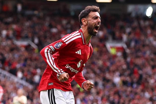 Manchester United, ManU v Ipswich Town, Premier League Bruno Fernandes of Manchester United celebrates his equalising goal 1-1 during the Manchester United v Ipswich Town Premier League match at Old Trafford, Manchester, England on 30 August 2026 Credit: Ryan Crockett Every Second Media Editorial use only. All images are copyright Every Second Media Limited. No images may be reproduced without prior permission. All rights reserved. Premier League and Football League images are subject to licensing agreements with Football DataCo Limited. see https: www.football-dataco.com Copyright: xIMAGO EveryxSecondxMediax ESM-2125-0044 RyanxCrockettx xEveryxSecondxMediax