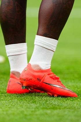 Real Madrid v Malaga - LaLiga EA Sports 2026 27 Football boots of Vinicius Junior of Real Madrid CF is seen during the warm-up prior to the LaLiga EA Sports 2026 27 match between Real Madrid CF and Malaga CF at Santiago Bernabeu on August 30, 2026 in Madrid, Spain. Madrid Santiago Bernabeu Madrid Spain Copyright: xGokhanxTanerx xPSxImagesxGokhanxTanerx