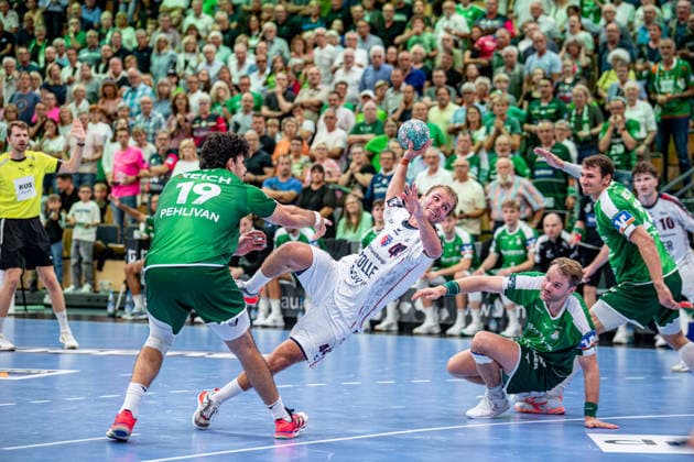 OPEL Handball Bundesliga: HSG Wetzlar vs. SG BBM Bietigheim, August 30, 2026; Mathias Larson (SG BBM Bietigheim), 44; Doruk Pehlivan (HSG Wetzlar), 19; Petter Oeverby (HSG Wetzlar), 11; Jona Schoch, HSG Wetzlar, 22. OPEL Handball Bundesliga: HSG Wetzlar vs. SG BBM Bietigheim, Wetzlar, August 30, 2026 Copyright: xBEAUTIFULxSPORTS Roeczeyx