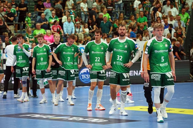 August 30, 2026, xovx, Opel Handball Bundesliga, HSG Wetzlar vs. SG BBM Bietigheim. Long faces among the HSG Wetzlar players after their 33–35 loss to SC BBM Bietigheim. Wetzlar, Buderus Arena, Hesse, Germany, DE