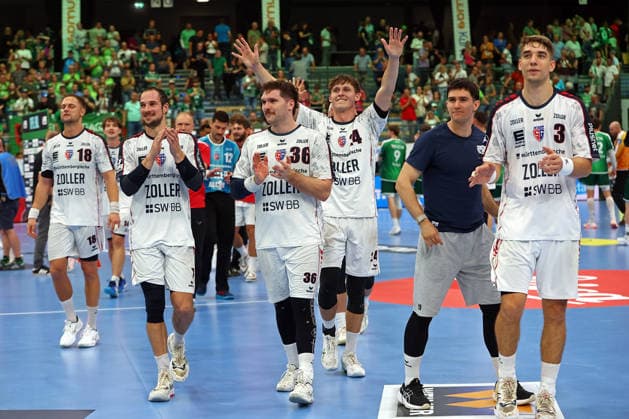 August 30, 2026, xovx, Opel Handball Bundesliga, HSG Wetzlar vs. SG BBM Bietigheim: The SC BBM Bietigheim players celebrate their 35–33 victory in Wetzlar. Wetzlar Buderus Arena, Hesse, Germany, DE