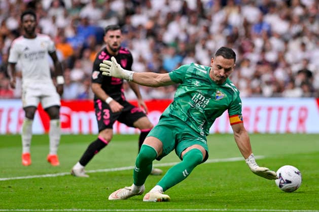 August 30, 2026, Madrid, Madrid, Spain: ALFONSO HERRERO of Malaga CF in action during the match on Matchday 3 of the 2026-27 National League First Division Championship between REAL MADRID C.F. and MALAGA CF, played at the Bernabeu Stadium on August 30, 2026, in Madrid, Spain. Madrid Spain - ZUMAc312 20260830_zsp_c312_038 Copyright: xOscarxManuelxSanchezx