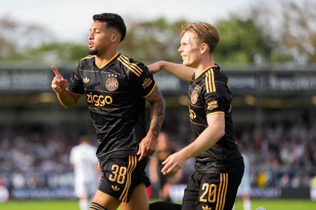 VELSEN-ZUID , 30-08-2026 , BUKO Stadion , season 2026 2027 , Dutch Eredivisie football , match between Telstar and Ajax , Picture shows AFC Ajax player Marcos Leonardo and AFC Ajax player Oliver Edvardsen celebrating the 0-4 Telstar - Ajax  x206253227x Copyright: