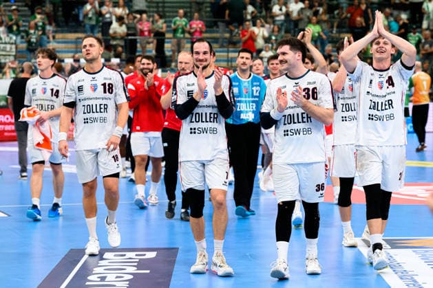 Wetzlar HBL 26 27 HSG Wetzlar SG BBM Bietigheim The Bietigheim team Final celebration Final celebration Emotion Joy Wetzlar Buderus Arena Germany