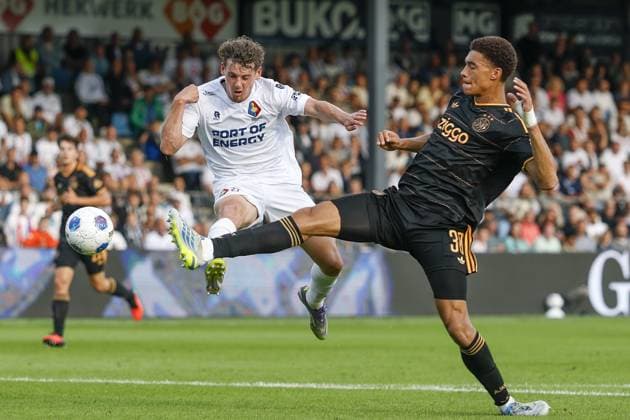 VELSEN, 30-08-2026 , BUKO Stadium , season 2026 2027 , Dutch Eredivisie football , match between Telstar and Ajax , picture shows Telstar player Patrick Brouwer and Ajax player Aaron Bouwman Telstar - Ajax  x206254257x Copyright: