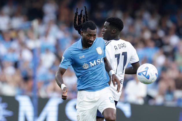 Italy: Serie a football match SSC Napoli vs Como Napoli s Cameroonian midfielder Andre-Frank Zambo Anguissa challenges for the ball with Como™s Senegalese forward Assane Diao during the Serie A football match between SSC Napoli vs Como at the Diego Armando Maradona Stadium in Naples, on August 30, 2026. _BPH9032 Copyright: xAntonioxBalascox