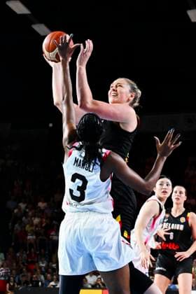 Belgium v Japan - FIBA Women s World Cup Friendly OOSTENDE, BELGIUM - AUGUST 30 : Ramette Elise guard of Belgium in action during the friendly match between Belgium and Japan in preparation for the FIBA Women s Basketball World Cup in Berlin on August 30, 2026 in Oostende, Belgium, 30 08 2026 Oostende Belgium  Copyright: xVincentxKalutx