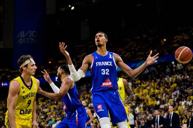 August 30, 2026: Pelle Larsson of Sweden and Victor Wembanyama of France during the FIBA World Cup Qualifier basketball game between Sweden and France on August 30, 2026 in Stockholm. Photo by Joel Marklund, BILDBYRAN. Code: JM JM0848 bbeng basketball FIBA World Cup Qualifiers Sweden France  Copyright: JOELxMARKLUND BB260830JM045