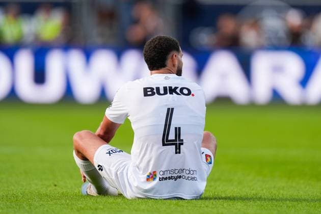 VELSEN-ZUID , 30-08-2026 , BUKO Stadion , season 2026 2027 , Dutch Eredivisie football , match between Telstar and Ajax , Picture shows dejection after the match game by Telstar player Abdelnour Soualhia Telstar - Ajax  x206254618x Copyright: