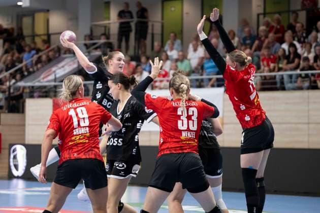 Halle, Germany, August 30, 2026. From left: Lea Gruber (Halle), Johanna Farkas (Metzingen), Nele Wenzel (Halle), and Nele Wenzel (Halle). Women’s Handball Bundesliga, 2026–2027 season. SV Union Halle Neustadt vs. TuS Metzingen Halle Saale Copyright: xEibner-Pressefotox EP_