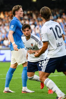 Martin Baturina of Como 1907 celebrates in front of Scott McTominay of SSC Napoli after scoring the goal of 0-1 during the Serie A 2025 2026 football match between SSC Napoli and Como 1907 at Diego Armando Maradona stadium in Naples (Italy), August 30, 2026. AndreaxStaccioli