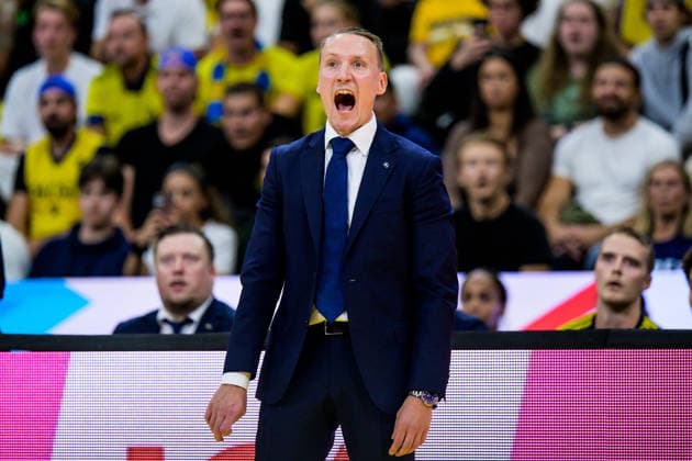 August 30, 2026: Sweden’s head coach Mikko Riipinen during the FIBA World Cup Qualifier basketball game between Sweden and France on August 30, 2026 in Stockholm. Photo by Joel Marklund, BILDBYRAN. Code: JM JM0848 bbeng basketball FIBA World Cup Qualifiers Sweden France  Copyright: JOELxMARKLUND BB260830JM062