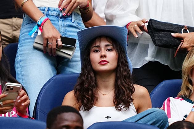 Real Madrid v Malaga - LaLiga EA Sports 2026 27 Duru Nayman, girlfriend of Arda Güler of Real Madrid CF, is seen during the ceremony prior to the LaLiga EA Sports 2026 27 match between Real Madrid CF and Malaga CF at Santiago Bernabeu on August 30, 2026 in Madrid, Spain. Madrid Santiago Bernabeu Madrid Spain Copyright: xGokhanxTanerx xPSxImagesxGokhanxTanerx