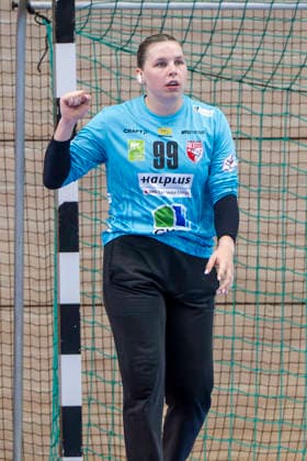 Women s Handball Bundesliga, 2026–2027 Season: SV Union Halle Neustadt vs. TuS Metzingen, Halle, Germany, August 30, 2026. Pictured: Goaltender Lena Schmied of Halle in action, single frame, cropped, full-body, Full Body, Full Figure, Halle Saale SWH Arena, Saxony-Anhalt, Germany