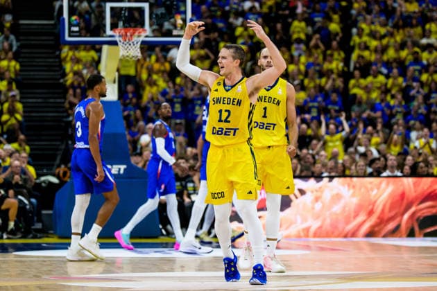 August 30, 2026: Ludvig Hakanson and Denzel Andersson of Sweden celebrate during the FIBA World Cup Qualifier basketball game between Sweden and France on August 30, 2026 in Stockholm. Photo by Joel Marklund, BILDBYRAN, code JM JM0848 bbeng basketball FIBA World Cup Qualifiers Sweden France celebration  Copyright: JOELxMARKLUND BB260830JM081