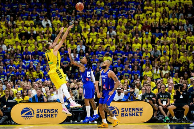 August 30, 2026: Denzel Andersson of Sweden and Matthew Strazel and Evan Fournier of France during the FIBA World Cup Qualifier basketball game between Sweden and France on August 30, 2026 in Stockholm. Photo by Joel Marklund. BILDBYRAN code JM JM0848 bbeng basketball FIBA World Cup Qualifiers Sweden France  Copyright: JOELxMARKLUND BB260830JM084