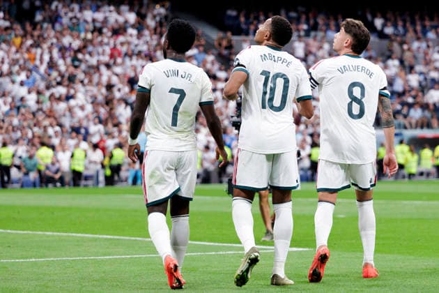 LA LIGA EA Sports - Real Madrid vs Malaga MADRID, SPAIN - August 30:Vinicius Junior of Real Madrid, Kylian Mbappe of Real Madrid and Federico Valverde of Real Madrid celebrates a goal during the La Liga 2026 27 match between Real Madrid and Malaga at Santiago Bernabeu Stadium. (Photo by Guille Martinez f22photo) Madrid Santiago Bernabeu Stadium Spain Copyright: xGuillermoxMartinezx