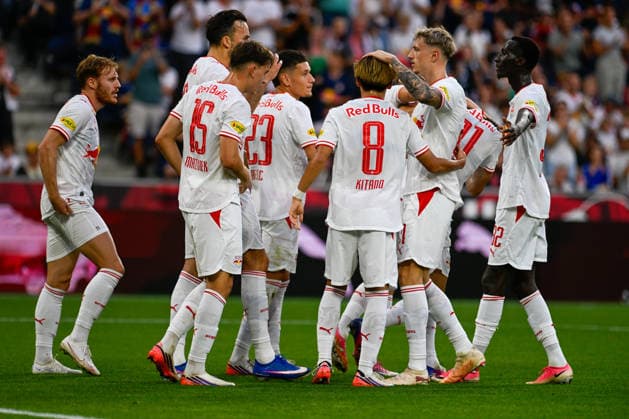 20260830 FC Red Bull Salzburg vs. FK Austria Wien, Admiral Bundesliga, SALZBURG, AUSTRIA AUGUST 30 Players from FC Red Bull Salzburg celebrate after scoring a goal during the Admiral Bundesliga match between FC Red Bull Salzburg and FK Austria Wien at Red Bull Arena on August 30, 2026, in Salzburg, Austria. Salzburg, Red Bull Arena, Salzburg, Austria