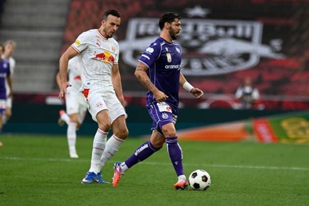 20260830 FC Red Bull Salzburg vs. FK Austria Wien, Admiral Bundesliga, SALZBURG, AUSTRIA AUGUST 30 Haris Tabakovic of Salzburg and Aleksandar Dragovic of Austria Vienna during the Admiral Bundesliga match between FC Red Bull Salzburg and FK Austria Vienna at Red Bull Arena on August 30, 2026, in Salzburg, Austria Salzburg Red Bull Arena Salzburg Austria