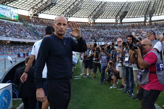 Napoli™s head coach Massimiliano Allegri during the Serie A soccer match between Napoli and Como at the Diego Armando Maradona Stadium in Naples, southern italy - Sunday , August 30, 2026. - Soccer .  Copyright: xAlessandroxGarofalo LaPressex