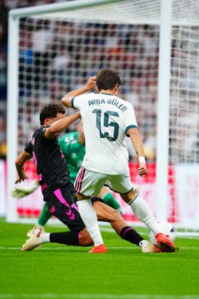 Real Madrid v Malaga - LaLiga EA Sports 2026 27 Arda Güler of Real Madrid CF is seen in action during the LaLiga EA Sports 2026 27 match between Real Madrid CF and Malaga CF at Santiago Bernabeu on August 30, 2026 in Madrid, Spain. Madrid Santiago Bernabeu Madrid Spain Copyright: xGokhanxTanerx xPSxImagesxGokhanxTanerx