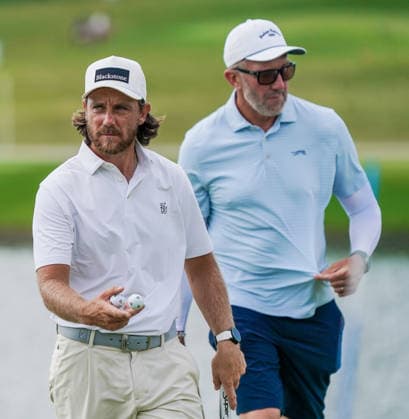 August 30, 2026, Atlanta, Georgia, USA: Tommy Fleetwood (ENG) and his caddie, Ian Finnis, on the putting range before the final round of the 2026 TOUR Championship at East Lake Golf Club. PGA, Golf Herren 2026: TOUR Championship - Final Round  - ZUMAw109 20260830_fap_w109_009 Copyright: xDebbyxWongx