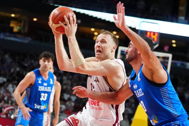 August 30, 2026, Riga, Latvija: MARCIS STEINBERGS (L) of Latvia vies with LIOR CARREIRA of Israel during the FIBA Basketball World Cup 2027 European Qualifiers Second Round Ã‚Â· Group K match between Latvia and Israel at Xiaomi Arena, in Riga, Latvia, August 30, 2026 FIBA Basketball World Cup 2027 European Qualifiers Second Round Ã‚Â· Group K Match Between Latvia And Israel  - ZUMAp305 20260830_zip_p305_028 Copyright: xEdijsxPalensx