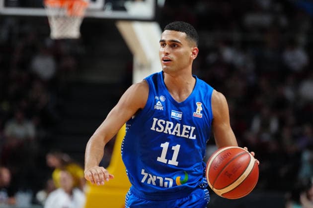 August 30, 2026, Riga, Latvija: YAM MADAR of Israel competes during the FIBA Basketball World Cup 2027 European Qualifiers Second Round Ã‚Â· Group K match between Latvia and Israel at Xiaomi Arena, in Riga, Latvia, August 30, 2026 FIBA Basketball World Cup 2027 European Qualifiers Second Round Ã‚Â· Group K Match Between Latvia And Israel  - ZUMAp305 20260830_zip_p305_034 Copyright: xEdijsxPalensx