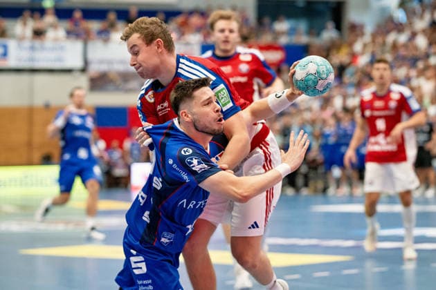 Elias Fuegel of HBW Balingen Weilstetten, 24, comes out on top; HBW Balingen Weilstetten vs. Handball Club Hamburg, GER, Opel 1 Handball Bundesliga, Championship, Matchday 1, 2026–2027 Season, August 30, 2026, Eibner Press Photo: Andreas Ulmer, BW Balingen Weilstetten vs. Handball Club Hamburg, GER, Opel 1 Handball Bundesliga, Championship, Matchday 1, 2026–2027 Season, August 30, 2026, Balingen Copyright: xEibner-Pressefoto AndreasxUlmerx EP_AUR