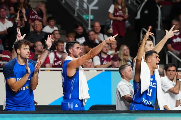 August 30, 2026, Riga, Latvija: Team Israel players celebrate during the FIBA Basketball World Cup 2027 European Qualifiers Second Round Ã‚Â· Group K match between Latvia and Israel at Xiaomi Arena, in Riga, Latvia, August 30, 2026 Riga Latvija - ZUMAp305 20260830_zip_p305_031 Copyright: xEdijsxPalensx