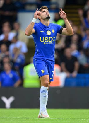 30 August 2026 - Chelsea v Brighton and Hove Albion - Premier League - Stamford Bridge - London. Chelsea v Brighton and Hove Albion - Premier League - Stamford Bridge - London. Chelsea s Pedro Neto celebrates his goal. Picture : Mark Pain LONDON England  Copyright: xMarkxPainx