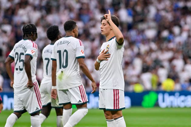 August 30, 2026, Madrid, Madrid, Spain: 15 ARDA GULER of Real Madrid CF celebrates a goal during the match on Matchday 3 of the 2026-27 National League First Division Championship between REAL MADRID C.F. and MALAGA CF, played at the Bernabeu Stadium on August 30, 2026, in Madrid, Spain. Madrid Spain - ZUMAc312 20260830_zsp_c312_078 Copyright: xOscarxManuelxSanchezx