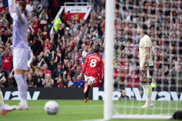 MANCHESTER, ENGLAND, AUG 30: Bruno Fernandes of Manchester United, ManU celebrates after scoring the team s first goal during a Premier League 2026 27 football match between Manchester United and Ipswich Town at Old Trafford in Manchester, England (photo by Richard Callis Sports Press Photo) Copyright: xRichardxCallis SportsxPressxPhotox Sportspressphoto_SPR219957