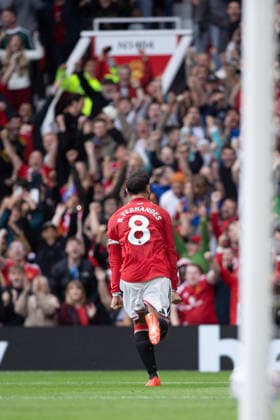 MANCHESTER, ENGLAND, AUG 30: Bruno Fernandes of Manchester United, ManU celebrates after scoring the team s first goal during a Premier League 2026 27 football match between Manchester United and Ipswich Town at Old Trafford in Manchester, England (photo by Richard Callis Sports Press Photo) Copyright: xRichardxCallis SportsxPressxPhotox Sportspressphoto_SPR219960