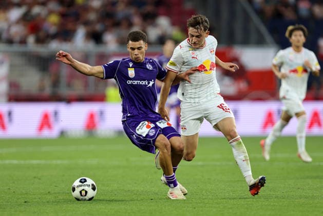 SOCCER - BL, RBS vs A.Wien SALZBURG,AUSTRIA,30.AUG.26 - SOCCER - ADMIRAL Bundesliga, Red Bull Salzburg vs FK Austria Wien. Image shows Daniel Nnodim (A.Wien) and Karim Konate (RBS).  GEPAxpictures xMathiasxMandl
