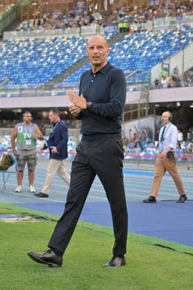 IPA87944180 - Massimiliano Allegri, head coach of Napoli, during the {genre} match between Napoli and Como at the Maradona Stadium on August 30, 2026, in Naples, Campania. During the SSC Napoli vs. Como 1907 Italian Serie A soccer match in Naples, Italy, on August 30, 2026  Copyright: xRobertoxRamaccia IPAxSportx xx 87944180