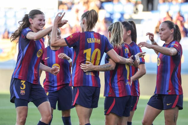 Spain - Liga F Moeve - FC Barcelona, Barca vs CA Tenerife - 30 08 2026 SPAIN, BARCELONA, AUGUST 30. Caroline Graham Hansen of FC Barcelona celebrates with Renee van Asten of FC Barcelona (L) after scoring her team s opening goal during the La Liga F Moeve match between FC Barcelona and CA Tenerife, on August 30, 2026 at Estadi Johan Cruyff in Barcelona, Spain. Photo by Manuel Blondeau AOP.Press Barcelona Estadi Johan Cruyff Catalunya Spain Copyright: x ManuelxBlondeau AOP.Pressx AOP20260830-002