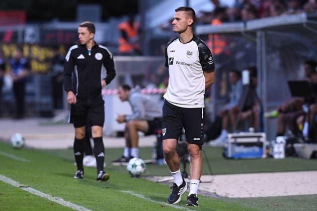 Soccer, 3rd Division, Matchday 3: FC Viktoria Köln vs. SC Preußen Münster on August 30, 2026, at Sportpark Höhenberg in Cologne. Thomas Wörle, Head Coach of Münster. DFB regulations prohibit any use of photographs as image sequences and or quasi-video. xRx