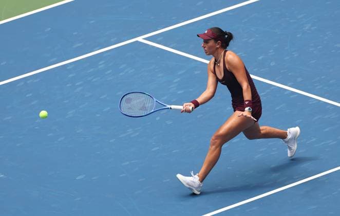 Jessica Pegula of USA in action 2026 US Open, Day One, USTA Billie Jean King National Tennis Center, New York, USA - 30 Aug 2026New York USTA Billie Jean King National T New York (NY) United States of America EDITORIAL USE ONLY No use with unauthorised audio, video, data, fixture lists, club league logos or live services. Online in-match use limited to 120 images, no video emulation. No use in betting, games or single club league player publications.  Copyright: xEllaxLing Shutterstockx 17124547a