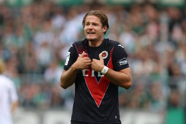Tobias Eisenhuth of FC Viktoria Cologne gestures during the 3. Liga match between Viktoria Cologne and Preussen Münster at Sportpark Höhenberg on August 30, 2026, in Cologne, Germany Photo by Oliver Kaelke DeFodi Images Tobias Eisenhuth of FC Viktoria Cologne gestures during the 3. Liga match between Viktoria Cologne and Preussen Münster at Sportpark Höhenberg on August 30, 2026 in Cologne, Germany. Photo by Oliver Kaelke, DeFodi Images. DFB and DFL regulations prohibit any use of photographs as image sequences and or quasi-video. Photo by Oliver Kaelke, DeFodi Images