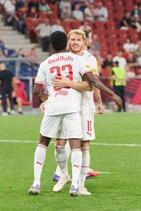 Salzburg, Austria, August 30, 2026 ADMIRAL Bundesliga 2026–2027 Matchday 5: FC Red Bull Salzburg vs. FK Austria Vienna. Pictured: Aboubacar Sidiki Camara of RB celebrating with goal scorer Yorbe Vertessen at the Red Bull Arena. Copyright: xFotostandx xWassmuthx
