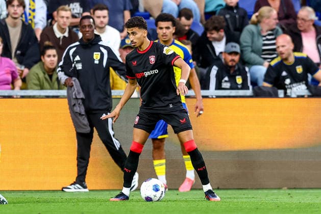 2026-08-30 SC Cambuur v FC Twente - Dutch Eredivisie LEEUWARDEN, NETHERLANDS - AUGUST 30: Younes Taha of FC Twente during the Dutch Eredivisie match between SC Cambuur and FC Twente at Kooi Stadion on August 30, 2026 in Leeuwarden, Netherlands. Leeuwarden Kooi Stadion Netherlands Content not available for redistribution in The Netherlands directly or indirectly through any third parties. Copyright: xPieterxvanxderxWoudex