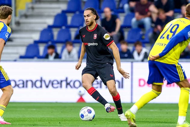 2026-08-30 SC Cambuur v FC Twente - Dutch Eredivisie LEEUWARDEN, NETHERLANDS - AUGUST 30: Ramiz Zerrouki of FC Twente during the Dutch Eredivisie match between SC Cambuur and FC Twente at Kooi Stadion on August 30, 2026 in Leeuwarden, Netherlands. Leeuwarden Kooi Stadion Netherlands Content not available for redistribution in The Netherlands directly or indirectly through any third parties. Copyright: xPieterxvanxderxWoudex