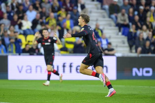 LEEUWARDEN - Ruud Nijstad of FC Twente celebrates the 0-1 during the Dutch Eredivisie match between SC Cambuur and FC Twente at the Kooi Stadion on August 30, 2026, in Leeuwarden, the Netherlands. COR LASKER ANP Eredivisie 2026 27 xVIxANPxSportx xxANPxIVx 566624564 originalFilename: 566624564.jpg