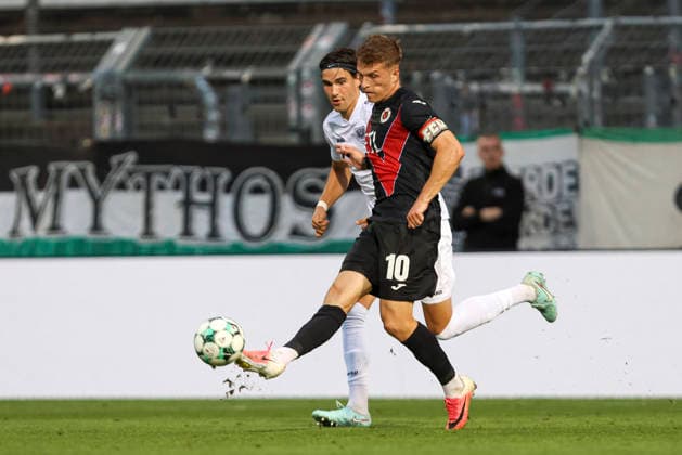 David Otto of FC Viktoria Cologne in action, on the ball, making a solo run during the 3. Liga match between Viktoria Cologne and Preussen Münster at Sportpark Höhenberg on August 30, 2026, in Cologne, Germany. Photo by Oliver Kaelke, DeFodi Images. David Otto of FC Viktoria Cologne controls the ball during the 3. Liga match between Viktoria Cologne and Preussen Münster at Sportpark Höhenberg on August 30, 2026 in Cologne, Germany. Photo by Oliver Kaelke, DeFodi Images. DFB and DFL regulations prohibit any use of photographs as image sequences and or quasi-video. Photo by Oliver Kaelke, DeFodi Images.