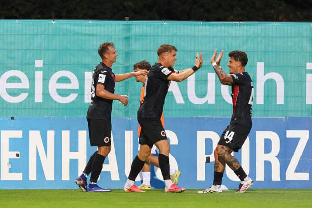 David Otto of FC Viktoria Cologne celebrates with his teammates after scoring the team s third goal, making the score 3–1, during the 3. Liga match between Viktoria Cologne and Preussen Münster at Sportpark Höhenberg on August 30, 2026, in Cologne, Germany. Photo by Oliver Kaelke, DeFodi Images. David Otto of FC Viktoria Cologne celebrates after scoring his team’s third goal with teammates during the 3. Liga match between Viktoria Cologne and Preussen Münster at Sportpark Höhenberg on August 30, 2026 in Cologne, Germany. Photo by Oliver Kaelke, DeFodi Images. DFB and DFL regulations prohibit any use of photographs as image sequences and or quasi-video. Photo by Oliver Kaelke, DeFodi Images.