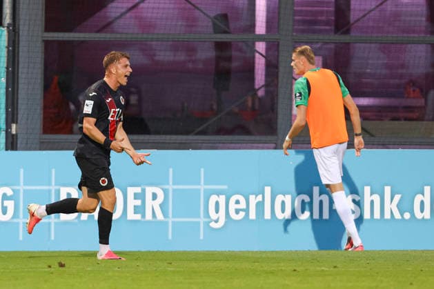 David Otto of FC Viktoria Cologne celebrates after scoring his team s third goal during the 3. Liga match between Viktoria Cologne and Preussen Münster at Sportpark Höhenberg on August 30, 2026, in Cologne, Germany. Photo by Oliver Kaelke, DeFodi Images. David Otto of FC Viktoria Cologne celebrates after scoring his team’s third goal during the 3. Liga match between Viktoria Cologne and Preussen Münster at Sportpark Höhenberg on August 30, 2026 in Cologne, Germany. Photo by Oliver Kaelke, DeFodi Images. DFB and DFL regulations prohibit any use of photographs as image sequences and or quasi-video. Photo by Oliver Kaelke, DeFodi Images.